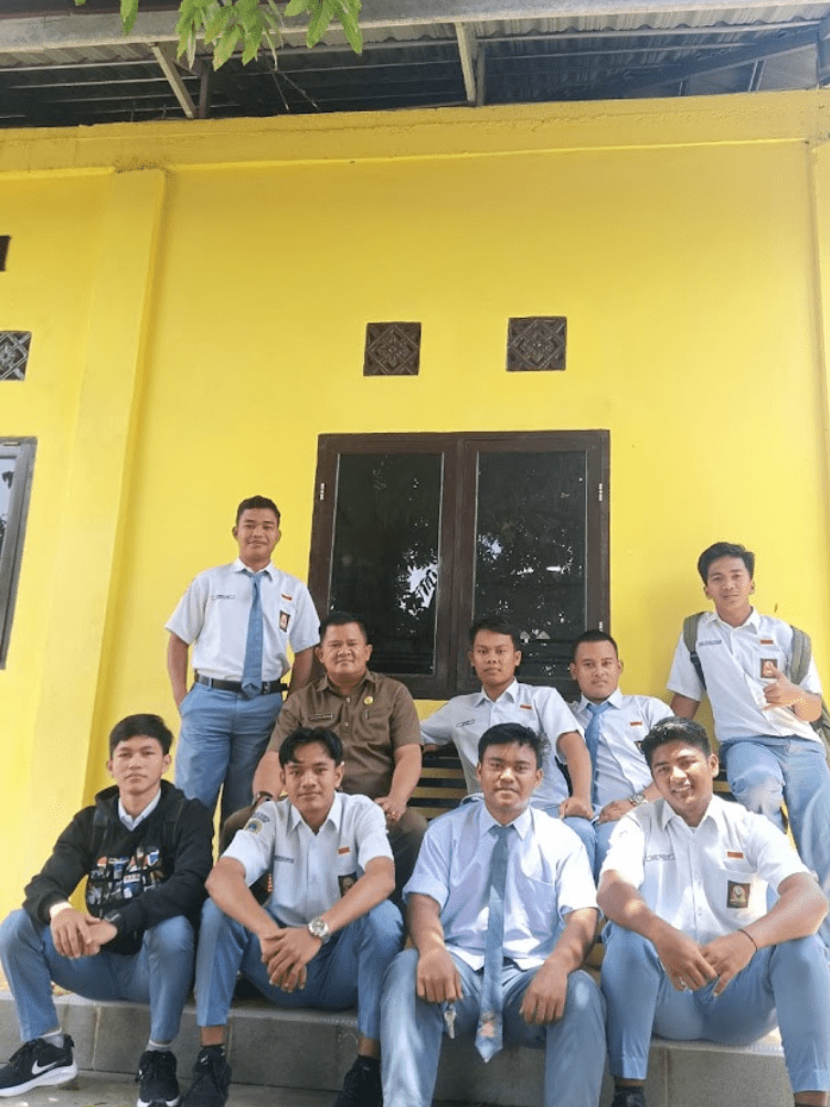 Rio Putra Irawan, S.Pd